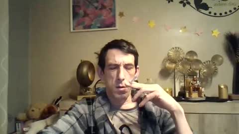 Snapshot of skinnybigcock2 chatting on March 2025 05:44:01 AM SkinnyBigCock2 online show from March 2025 05:44:01 AM