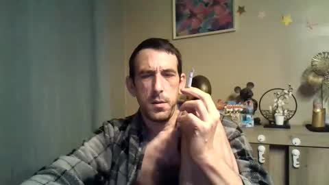 Snapshot of skinnybigcock2 chatting on October 2025 05:08:02 AM SkinnyBigCock2 online show from October 2025 05:08:02 AM