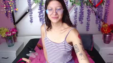  SKINNYHORNY   online show from January 2025 03:00:02 AM