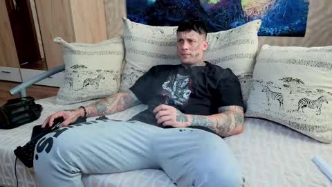 skirlingod online show from September 2025 06:24:02 AM