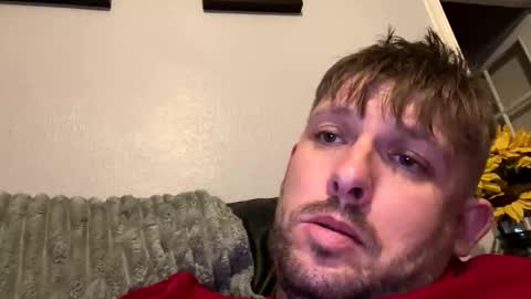 Snapshot of skuzzy25 chatting on October 2025 02:24:01 AM skuzzy25 online show from October 2025 02:24:01 AM