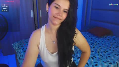 Snapshot of sky_lover_ chatting on January 2025 03:56:02 PM Sky online show from January 2025 03:56:02 PM