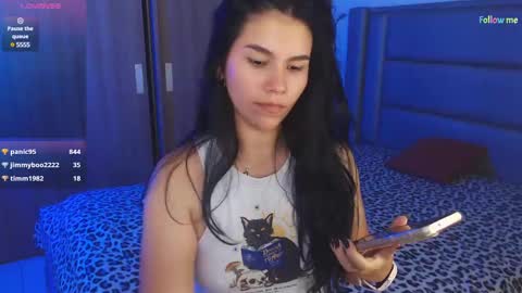 Snapshot of sky_lover_ chatting on January 2025 12:33:01 PM Sky online show from January 2025 12:33:01 PM