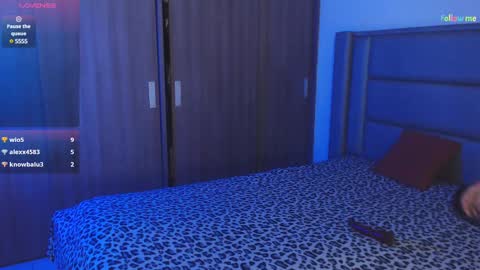 Snapshot of sky_lover_ chatting on January 2025 12:35:01 PM Sky online show from January 2025 12:35:01 PM