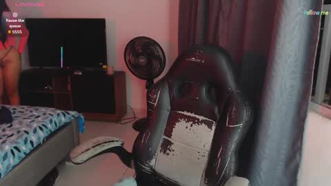 Snapshot of sky_lover_ chatting on November 2025 09:10:01 AM Sky online show from November 2025 09:10:01 AM