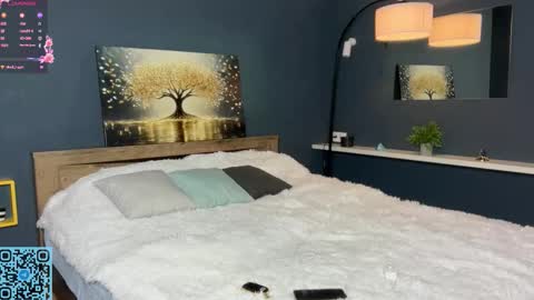 Skye online show from October 2025 06:49:02 PM