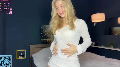 Skye online show from October 2025 07:10:02 PM