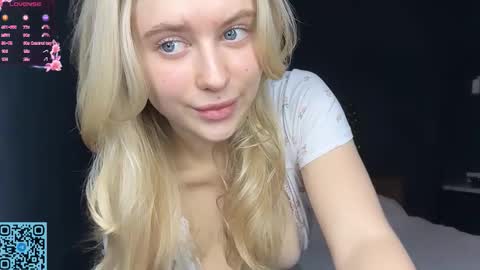 Skye online show from October 2025 06:42:02 PM