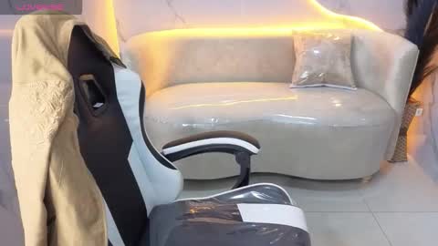 Live 800am 200pm COLOMBIAN HOUR online show from October 2025 12:50:02 PM