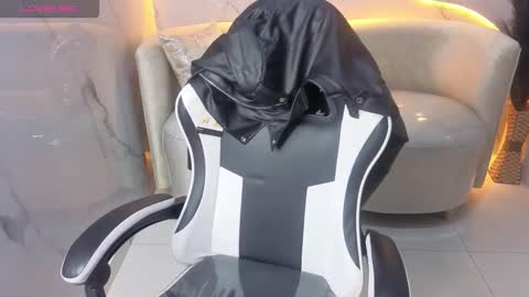 Live 800am 200pm COLOMBIAN HOUR online show from October 2025 01:15:02 PM