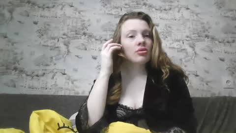 Skyler online show from February 2025 09:37:01 PM