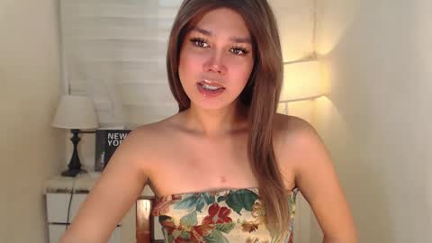 Snapshot of skyllerkent chatting on February 2025 03:22:01 AM Sky online show from February 2025 03:22:01 AM