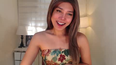 Snapshot of skyllerkent chatting on February 2025 02:16:02 AM Sky online show from February 2025 02:16:02 AM