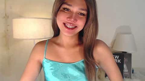 Snapshot of skyllerkent chatting on March 2025 11:11:01 PM Sky online show from March 2025 11:11:01 PM