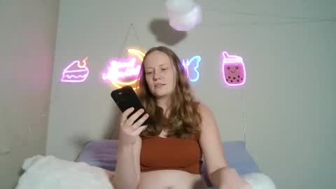 Snapshot of skywinters chatting on December 2024 11:17:01 PM Sky Winters online show from December 2024 11:17:01 PM