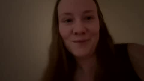 Snapshot of skywinters chatting on February 2025 03:40:01 PM Sky Winters online show from February 2025 03:40:01 PM