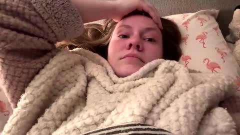 Snapshot of skywinters chatting on March 2025 12:00:02 AM Sky Winters online show from March 2025 12:00:02 AM