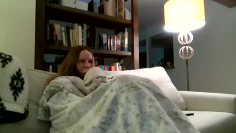 Snapshot of skywinters chatting on October 2025 09:36:02 PM Sky Winters online show from October 2025 09:36:02 PM