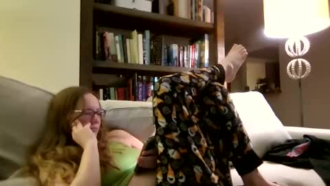 Snapshot of skywinters chatting on October 2025 01:46:01 AM Sky Winters online show from October 2025 01:46:01 AM