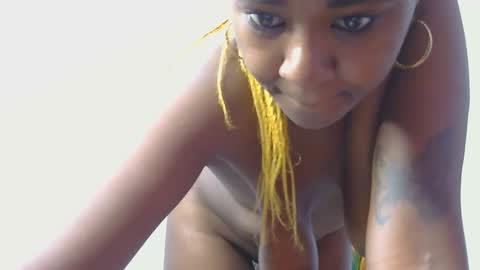 Bella online show from March 2025 10:00:02 AM