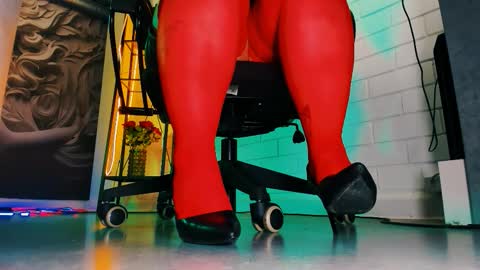 Snapshot of sladadeew chatting on October 2025 05:26:02 AM Slada Deew online show from October 2025 05:26:02 AM