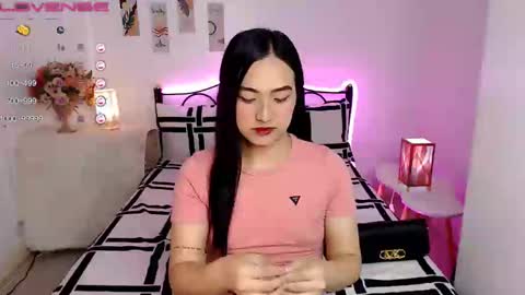 Queen Cyrine online show from January 2025 02:27:02 AM