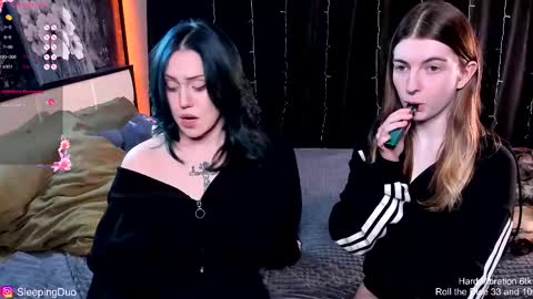 Snapshot of sleepingduo chatting on November 2025 04:00:02 PM Hi We are Iva and Angela Nice to meet u 3 online show from November 2025 04:00:02 PM