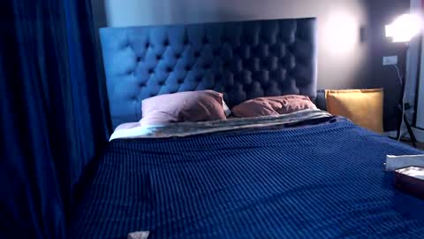 Slemgem Amy  friends online show from October 2025 07:31:02 AM