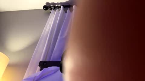 Slickdog online show from November 2025 05:17:02 AM