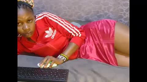 Snapshot of slim_girl01 chatting on October 2025 12:21:02 AM slim_girl01 online show from October 2025 12:21:02 AM