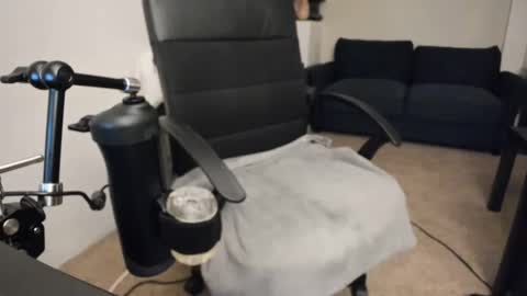 Snapshot of slimguerrilla chatting on January 2025 06:14:01 PM Slimguerrilla online show from January 2025 06:14:01 PM