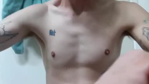 Snapshot of slimjpickin chatting on January 2025 03:43:01 PM slimjpickin online show from January 2025 03:43:01 PM