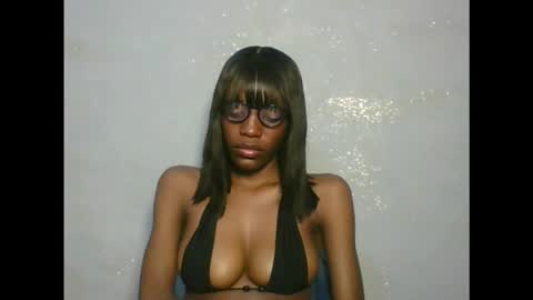 slimkatie__ online show from September 2025 03:46:02 PM