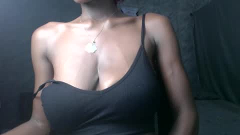 Snapshot of slimzyx chatting on October 2025 11:59:02 PM slimzyx online show from October 2025 11:59:02 PM