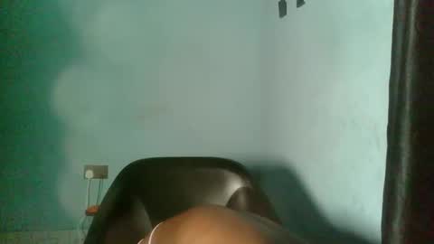 Snapshot of slimzyxdoll chatting on October 2025 04:15:02 PM slimzyxdoll online show from October 2025 04:15:02 PM