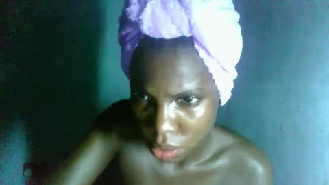 Snapshot of slimzyxdoll chatting on October 2025 08:39:01 PM slimzyxdoll online show from October 2025 08:39:01 PM