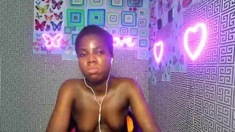 Snapshot of slimzyxdoll chatting on October 2025 12:22:01 AM slimzyxdoll online show from October 2025 12:22:01 AM