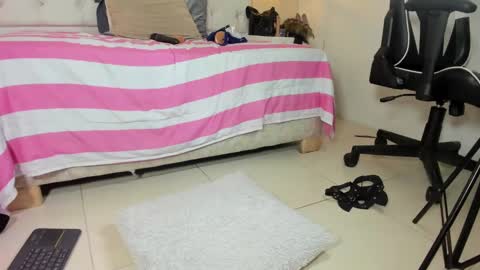Luna online show from December 2024 10:30:01 PM