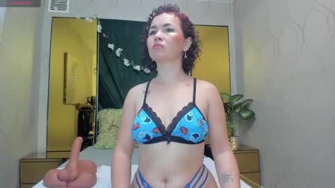 Paola  online show from December 2024 11:56:02 AM