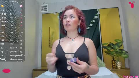 Paola  online show from February 2025 12:08:01 PM