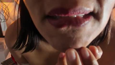 Snapshot of slut_milf_ chatting on December 2025 09:10:02 PM slut_milf_ online show from December 2025 09:10:02 PM