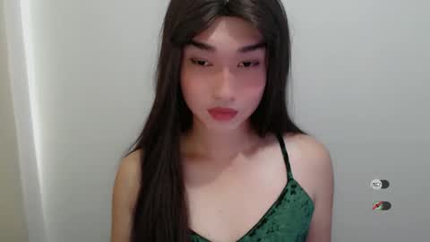 Snapshot of slutty_francine chatting on November 2025 06:05:02 AM FRANCINE online show from November 2025 06:05:02 AM