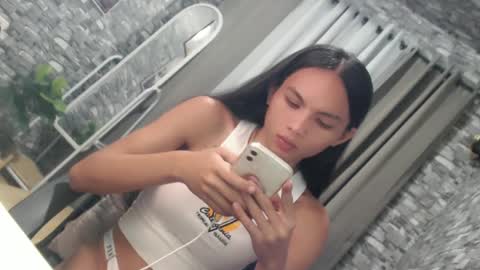 CHIE CHIE online show from February 2025 10:25:01 PM