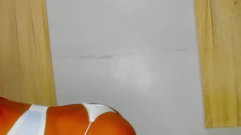 Sexyslutt online show from September 2025 11:23:02 AM