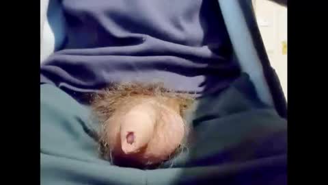 Small Hairy Uncut online show from September 2025 11:27:01 PM