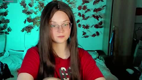 smallimpmeili online show from October 2025 08:19:02 PM