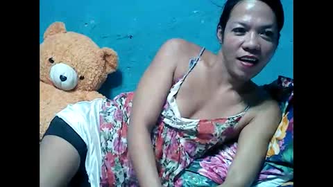 Snapshot of smallluncutc0ck chatting on December 2025 12:37:02 AM jess online show from December 2025 12:37:02 AM