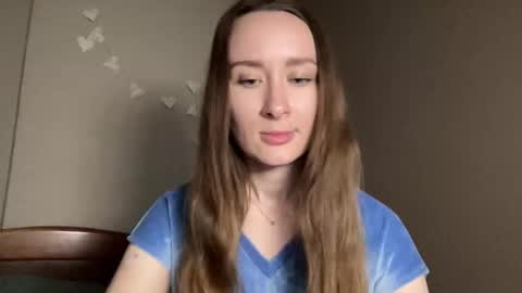 smilequeen_ online show from October 2025 12:23:02 PM