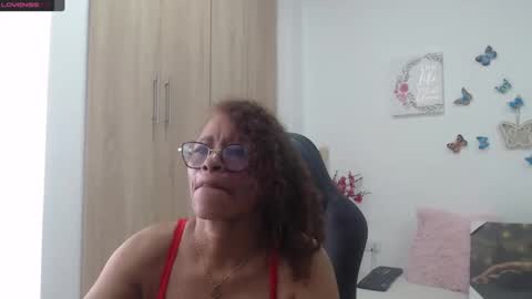 Smileth online show from February 2025 04:00:02 PM