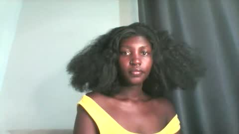 Snapshot of smileykesh chatting on September 2025 07:20:02 AM smileykesh online show from September 2025 07:20:02 AM